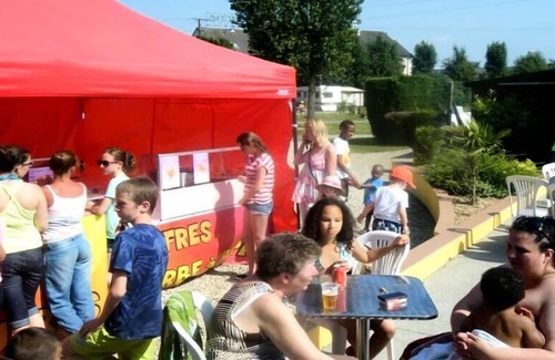 Saint-Aubin-sur-Scie House | Camping Flower Vitamin' **** - Mobile Home Grand Confort 4 rooms 6 people terrace