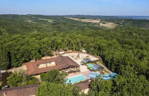 Cenac-et-Saint-Julien House | Camping Romanée Le Lou Castel* - Comfort mobile home 3 rooms 4 people