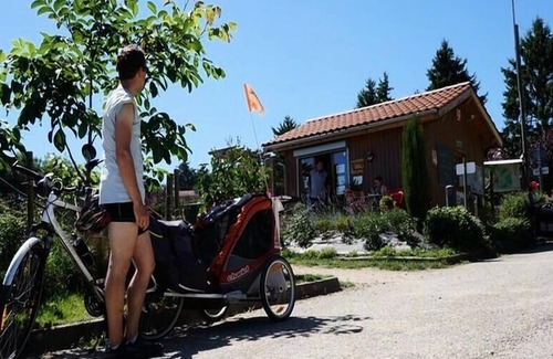 Saint-Bonnet-le-Chateau House | Camping De La Belle Etoile *** - Mercure Confort 3-room mobile home for 4 people