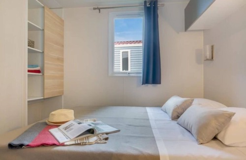 Saint-Julien-des-Landes House | Camping 5 étoiles - Piscine - eebdbf