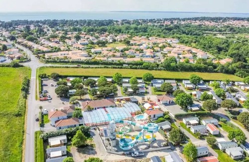 Tharon-Plage House | Camping - Parc aquatique - ccagei0