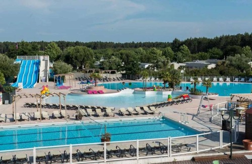 Gastes House | Camping - Funpass inclus - Piscine - ccaegab