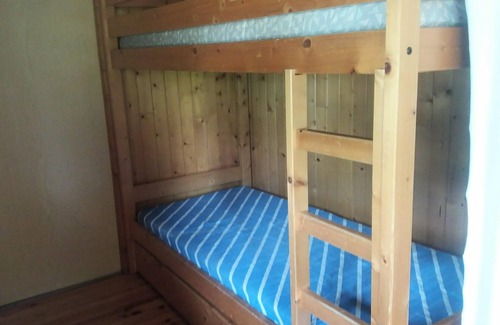 Canet-de-Salars House | Camping Le Caussanel* - Chalet Pareloup 3 rooms 4 adults + 1 child Air-conditioned