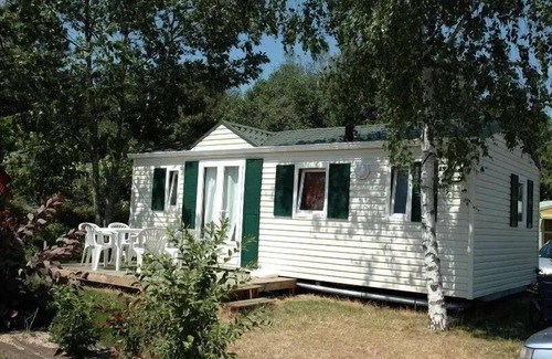 Canet-de-Salars House | Camping Le Caussanel* - Classic Space 32m² - Outdoor terrace - air conditioning - TV for 6 people