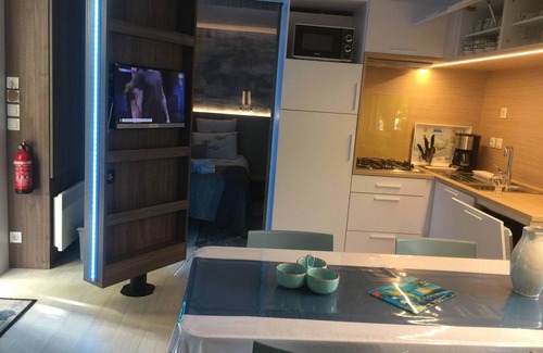 La Cotiniere RV Rental | Camping Le Sous Bois