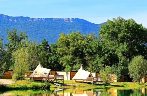Chatillon-en-Diois House | Camping Le Lac Bleu* - Mobile home Premium Space 4 Rooms 6 People Air Conditioned Lakeside