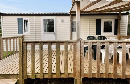 Poilly-lez-Gien House | Camping Les Bois du Bardelet ***** - Cozy Mobil Home 4 Rooms 6 People