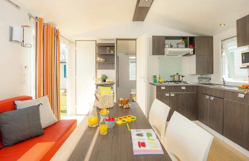 Ivry-la-Bataille House | Camping les Fontaines *** - Classic Mobile Home 4 rooms 6 people