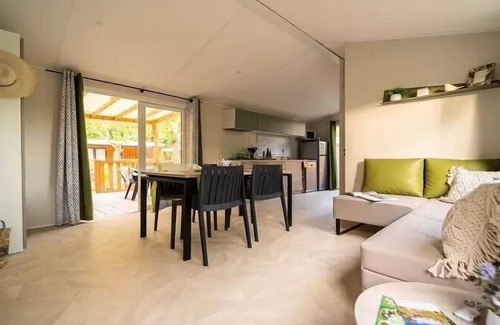 Laroque-des-Alberes House | Camping Les Albères * - Mobil Home Passion 3 Rooms 4/6 People Air Conditioned + TV