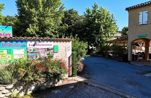 Rosieres House | Camping les Hydrangeas * - MOBILE HOME 2 Bedrooms CLIMATE (Sunday July/August) 4 people
