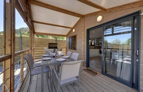 Orpierre Ski Chalet | Camping les Princes d'Orange* - Prestige Chalet 75m² - Jacuzzi - 2 Bathrooms 6 people