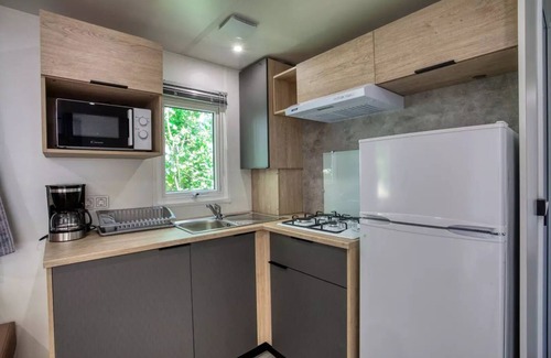 Peyrillac-et-Millac House | Camping maeva Getaways Au P'tit Bonheur * - Comfort Mobile Home 3 Rooms 4 People