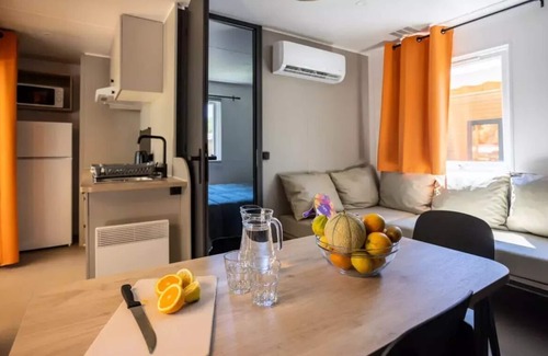 La Crau House | Camping maeva Escapades Le Hameau des Pins - Mobil-Home Riviera 4 Rooms 6 People Air Conditioned