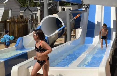La Petite Motte House | Camping Maïana Resort* - Cottage 5 rooms 8/10 people with air conditioning - TV