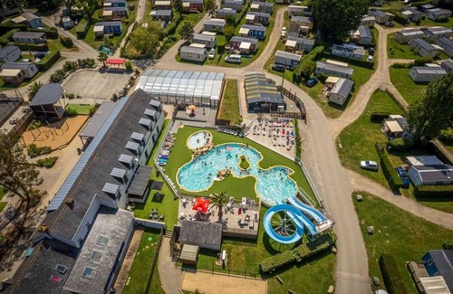 Ambon House | Camping - Parc aquatique - ccafgii
