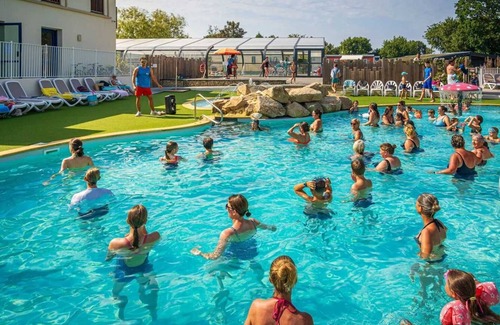 Ambon House | Camping - Parc aquatique - ccafh0i