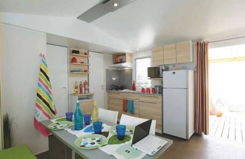 Serignan-Plage House | Camping - Piscine - ccagegh