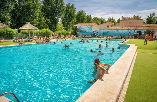 Serignan-Plage House | Camping - Piscine - ccagegh