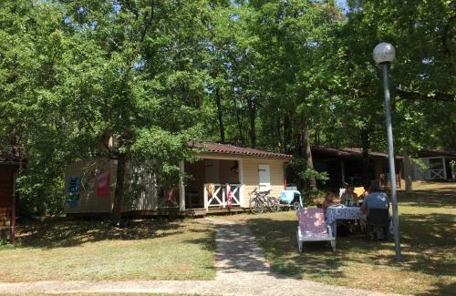 Prayssac Resort | Camping - Village Vacances Familial à Prayssac au coeur du vignoble Lotois