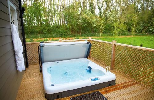 Pattiswick House | Campion Lodge