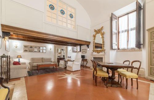 Rione XI Sant'Angelo Apartment | Campitelli Fascinating Apartment