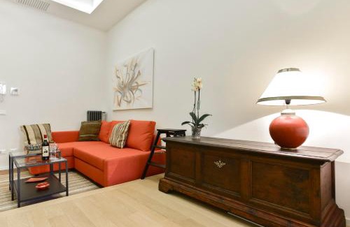 Rione VII Regola Apartment | Campo de' Fiori Brand New Apartment