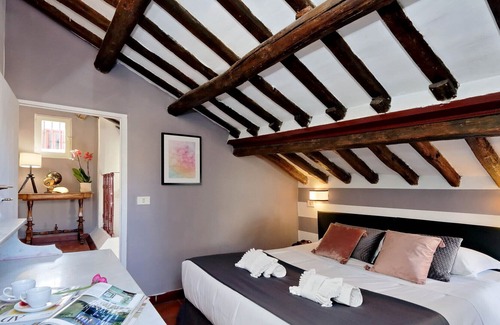Rione VI Parione Apartment | Campo de Fiori - Rome, nice apartment with terrace for 6 people