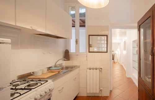 Rione VI Parione Apartment | Campo Viola 10 people