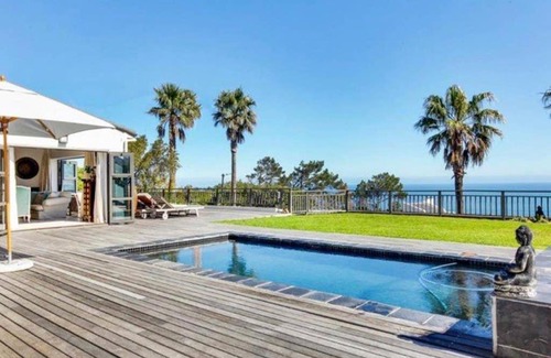 Camps Bay Villa | Camps Bay one-of-a-kind Living!
