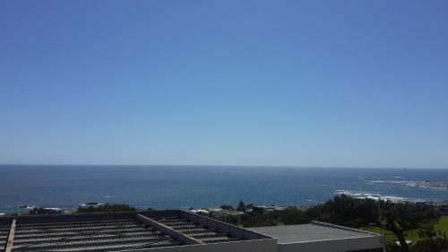 Camps Bay Apartment | Camps Bay Studio Guesthouse - Studio