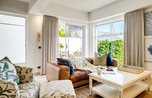 Camps Bay Apartment | Camps Bay Terrace Suite