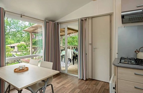 Saint-Antonin Noble Val House | Campsite Les 3 Cantons* - Mobile home Loggia 3 rooms 4 persons