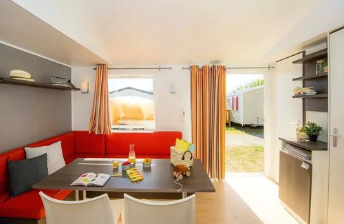Carsac-Aillac House | Campsite Aqua Viva* - Comfort XL 4 Room Mobile Home 6 People