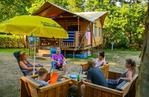 Souillac House | Campsite La Draille - Lodge Brive 4 room tent for 8 people (without toilet blocks)