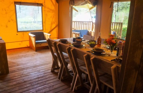 Souillac House | Campsite La Draille - Lodge Brive 4 room tent for 8 people (without toilet blocks)