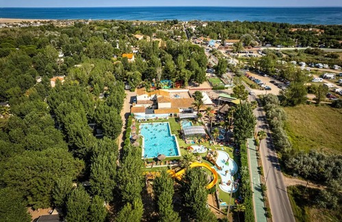 Serignan-Plage House | Campsite Le Clos Virgile * - Mobile Home 3 Rooms 4/6 People Air-conditioned + TV