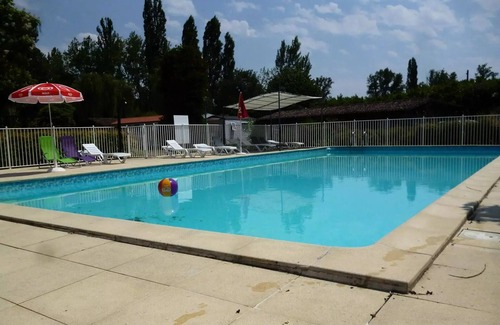 Moncrabeau House | Campsite Le Mouliat * - Chalet on stilt, 1 bedroom, 20m2 + 10m2 2 people