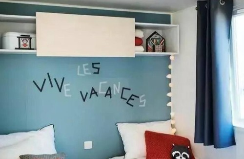 Alrance House | Campsite Les Cantarelles* - Family Premium BDL 3 rooms 4 people Air-conditioned