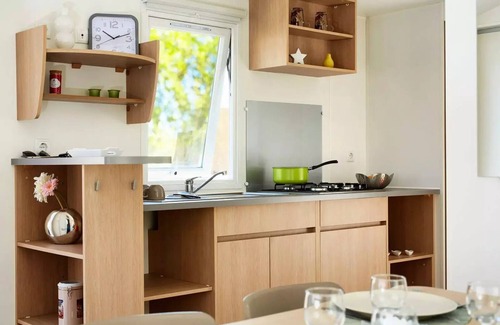 Saint-Nazaire House | Campsite Les Flamants Roses * - Cottage 3 Rooms 4/6 People Air-conditioned + TV