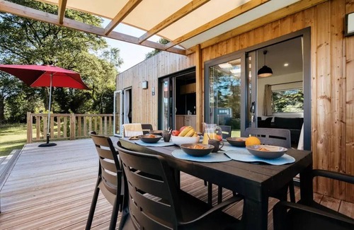 Caro House | Campsite maeva Respire Domaine de Kervallon * - Mobile Home Breizh 4 Rooms 6 People + TV