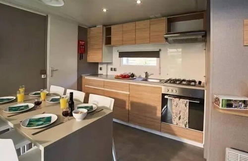Saint-Cheron House | Campsite Parc des Roches * - Mobil-home Premium Azure 4 rooms 6 people