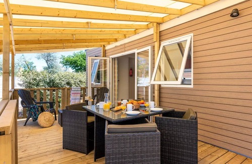 Sainte-Nathalene House | Campsite Romanée Les Grottes de Roffy* - Mobile home Premium 4 rooms 6 people air-conditioned