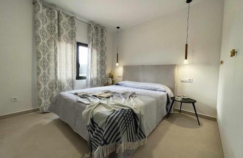 Vall-Llobrega Villa | Can Candiu Establecimiento de 2 casas enteras