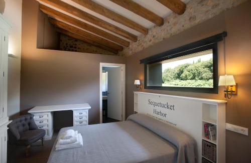 Cistella Bed & Breakfast | Can Clotas Hotel Masia