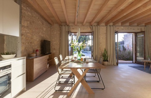 Consell House | CAN CUNSO 20. Charm and comfort. Renovated 19th century village house.