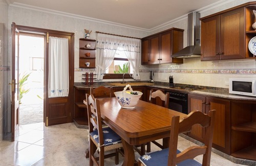 Sa Pobla House | Can Gabriel, for 6 people, private swimming pool and barbecue.