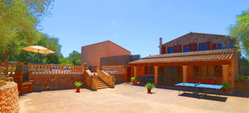 Campos Villa | Can Guillem