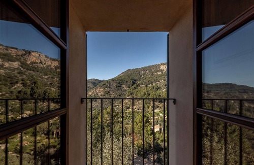Fornalutx House | Cán Sandy magnificent mountain house with unsurpassed views of the village