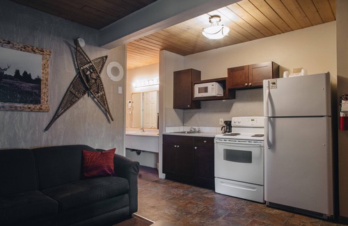 East Kootenay Hotel | Canadas Best Value Inn & Suites Fernie