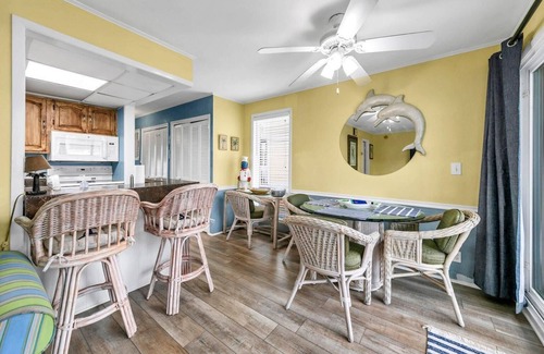 Holiday Isle Condo | Canal Front - Bring Your Boat! Great Rates !